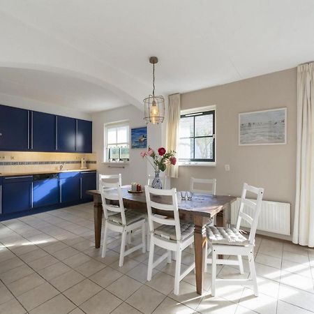Holiday Villa With Fenced Garden Каллантсог Экстерьер фото